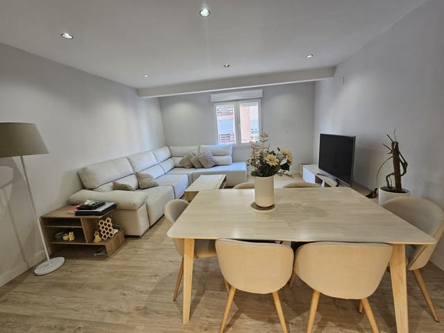 Appartement de 3 chambres à louer à Nou Moles, Valence ville - 1 400 € (Ref: 9599563)