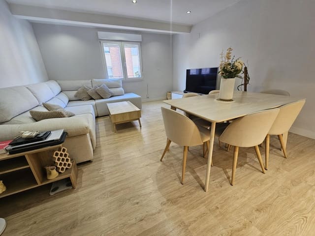Appartement de 3 chambres à louer à Nou Moles, Valence ville - 1 400 € (Ref: 9599563)