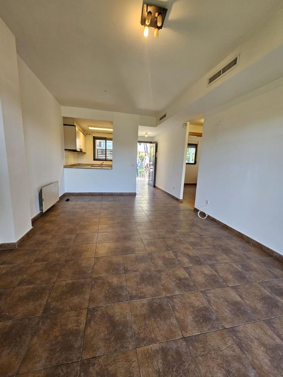 2 soveværelse Lejlighed til salg i Chiva med swimmingpool garage - € 255.000 (Ref: 9599564)