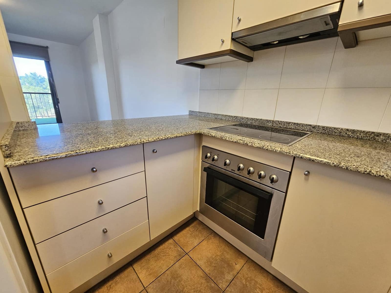 2 soveværelse Lejlighed til salg i Chiva med swimmingpool garage - € 255.000 (Ref: 9599564)