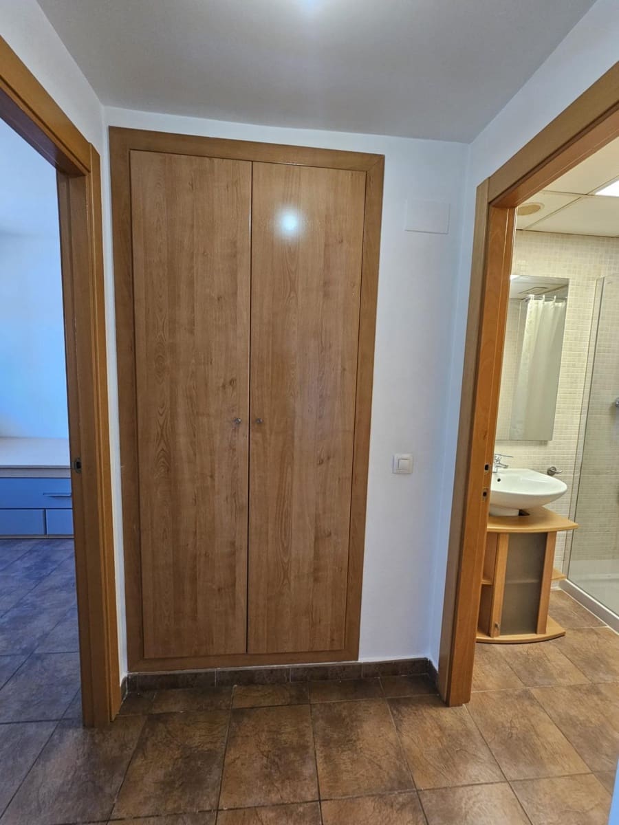 2 soveværelse Lejlighed til salg i Chiva med swimmingpool garage - € 255.000 (Ref: 9599564)