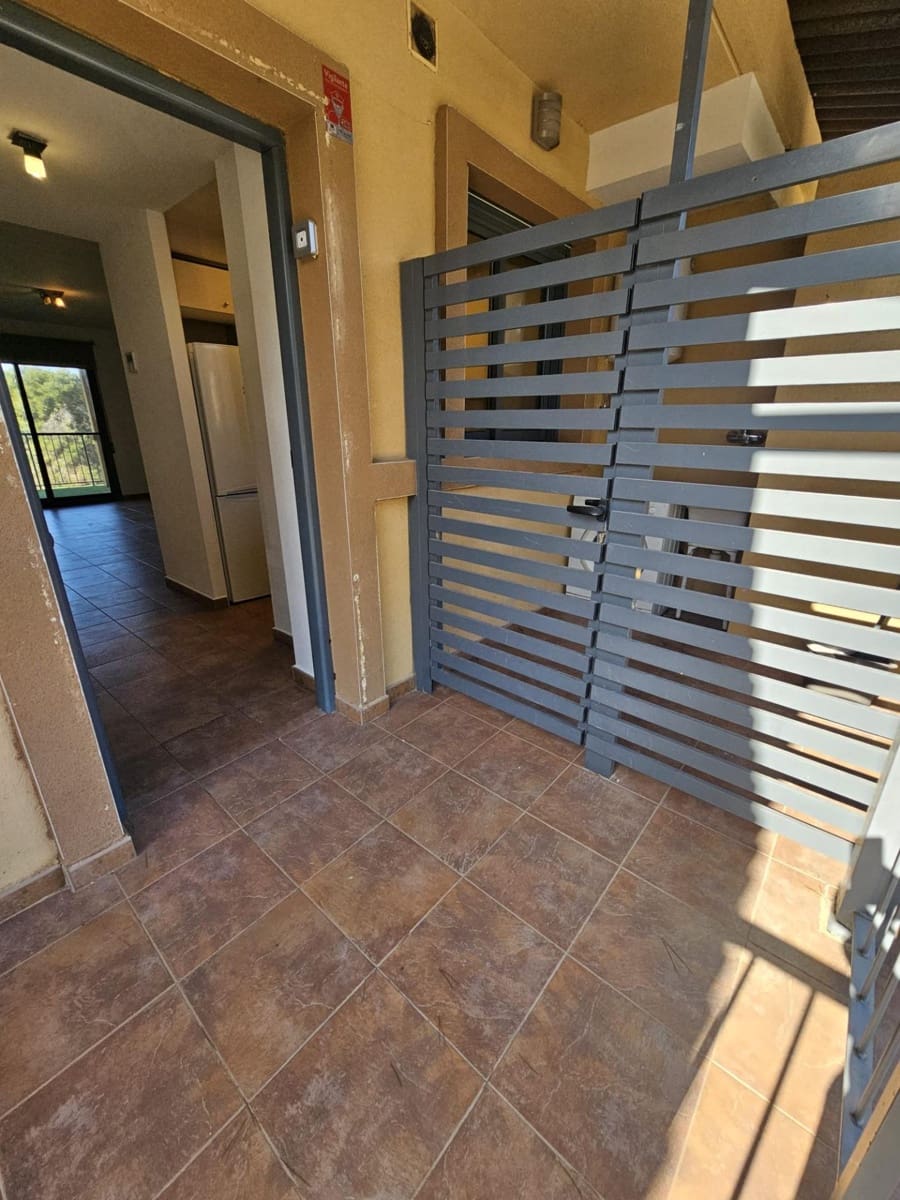 2 soveværelse Lejlighed til salg i Chiva med swimmingpool garage - € 255.000 (Ref: 9599564)