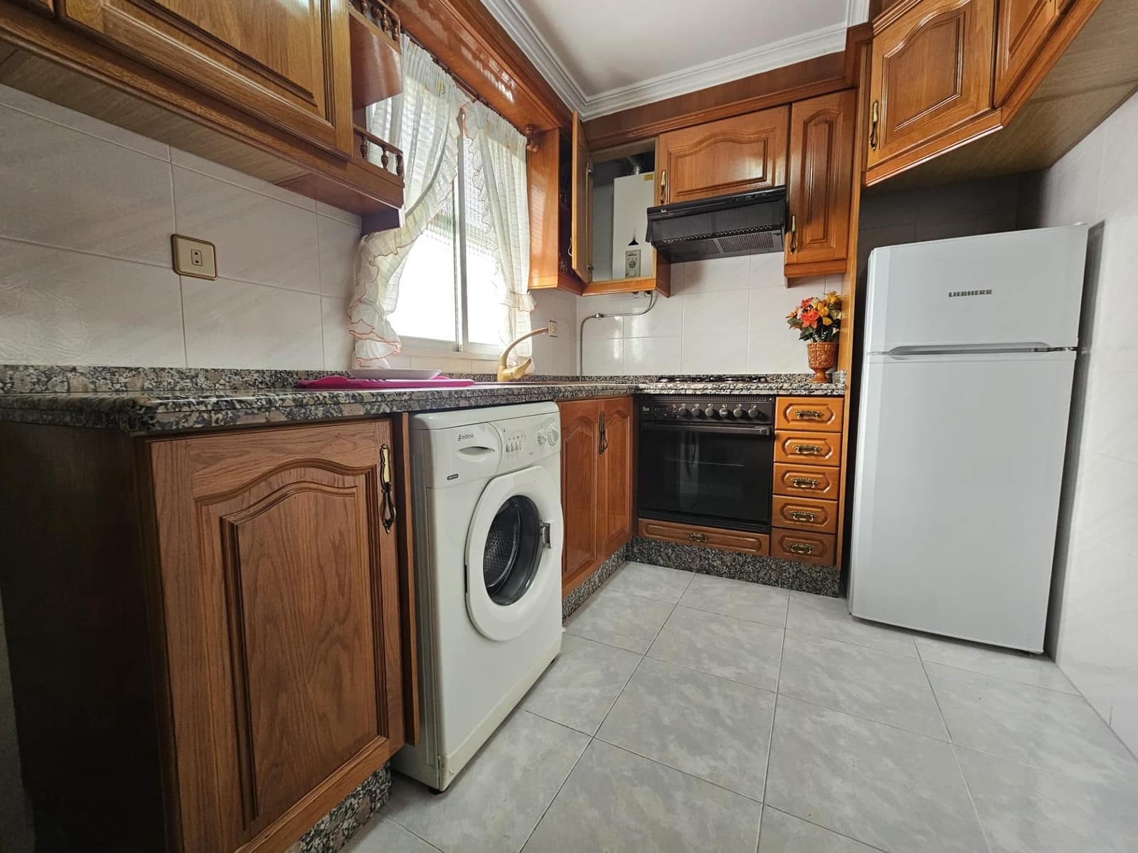 3 soveværelse Lejlighed til salg i Xirivella - € 180.000 (Ref: 9604994)