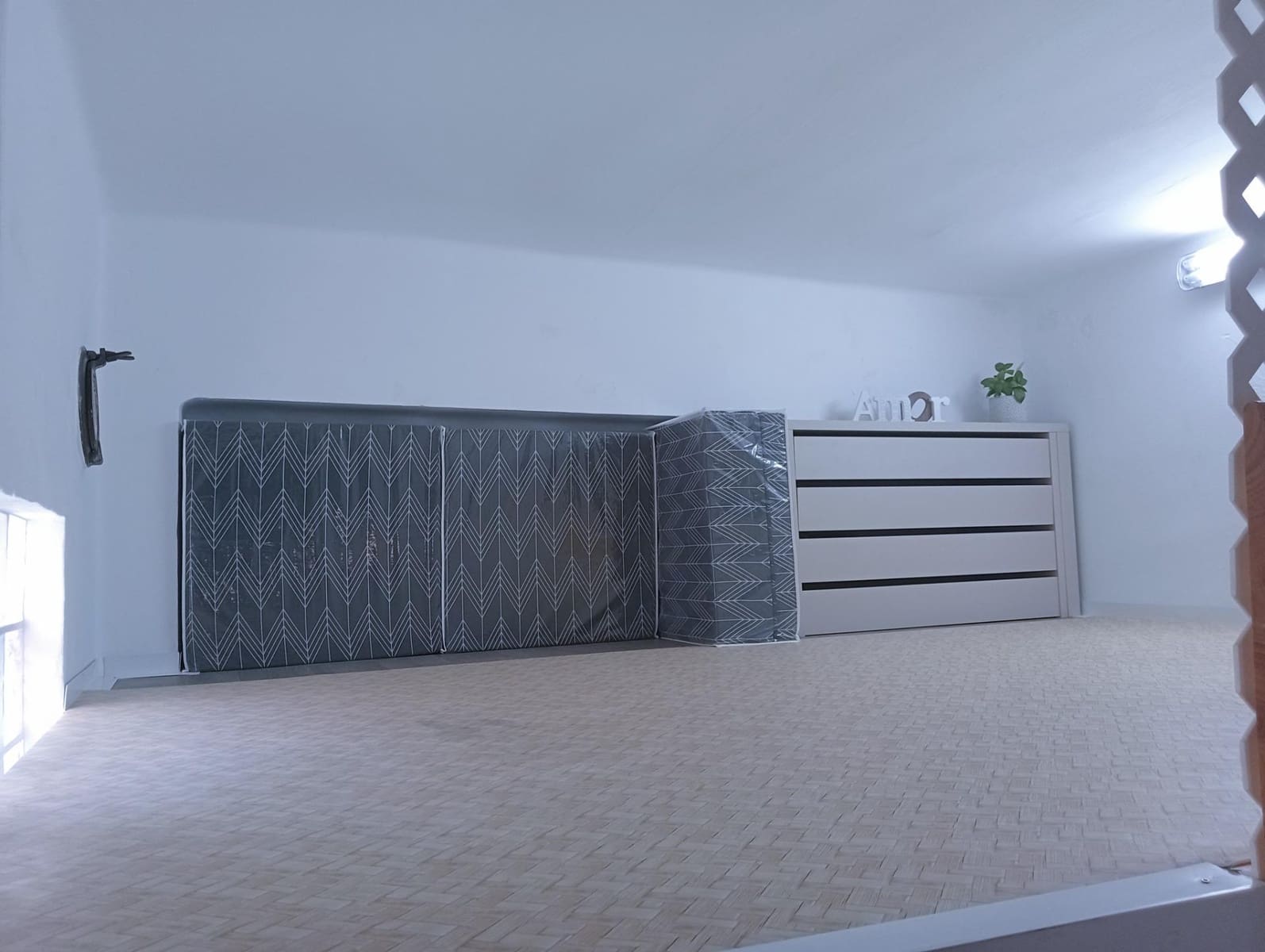 2 soveværelse Erhverv til salg i Valencia by - € 100.000 (Ref: 9608091)