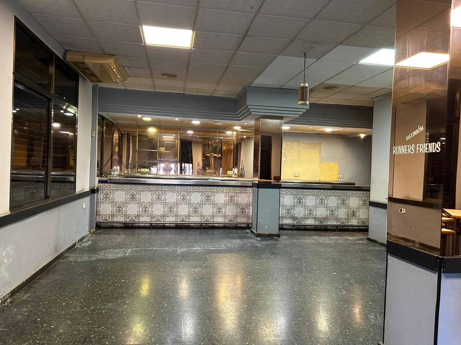 1 soverom Kommersiell til salgs i Valencia by - € 210 000 (Ref: 9608092)