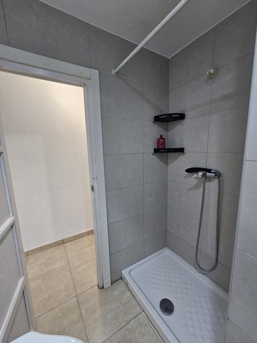 3 sovrum Lägenhet att hyra i Valencia stad - 1 280 € (Ref: 9611557)