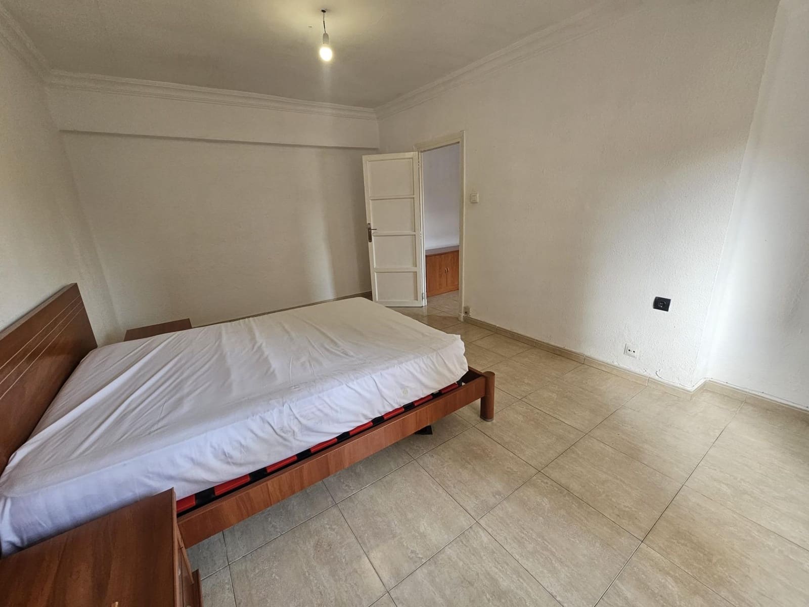 3 sovrum Lägenhet att hyra i Valencia stad - 1 280 € (Ref: 9611557)