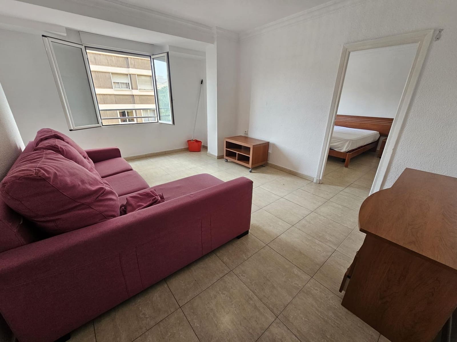 3 sovrum Lägenhet att hyra i Valencia stad - 1 280 € (Ref: 9611557)