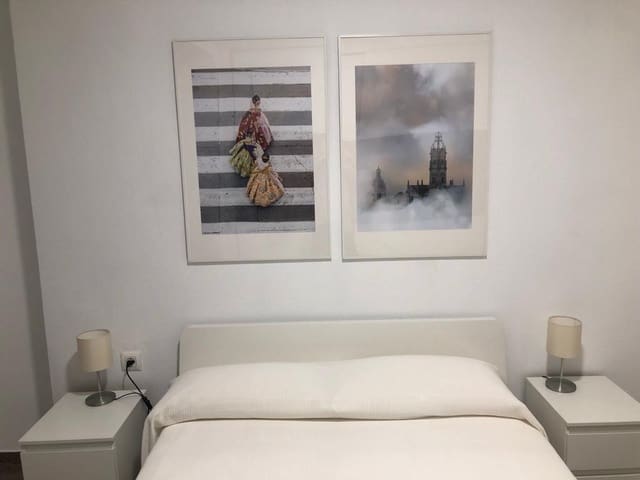 2 soveværelse Lejlighed til salg i El Pilar, Valencia by - € 350.000 (Ref: 9611558)