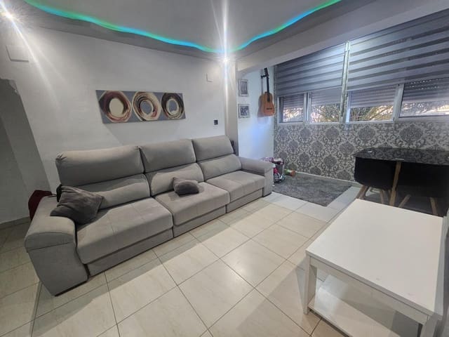 3 sovrum Lägenhet till salu i Torrefiel, Valencia stad - 195 000 € (Ref: 9611559)