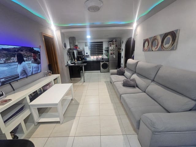 3 sovrum Lägenhet till salu i Torrefiel, Valencia stad - 195 000 € (Ref: 9611559)