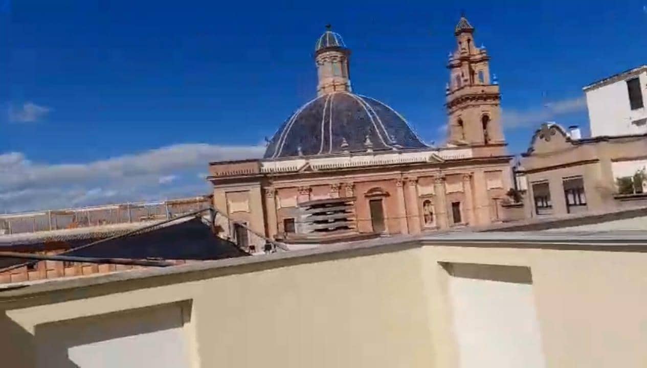 2 makuuhuone Yksiö myytävänä paikassa Valencia kaupunki - 360 000 € (Ref: 9625581)