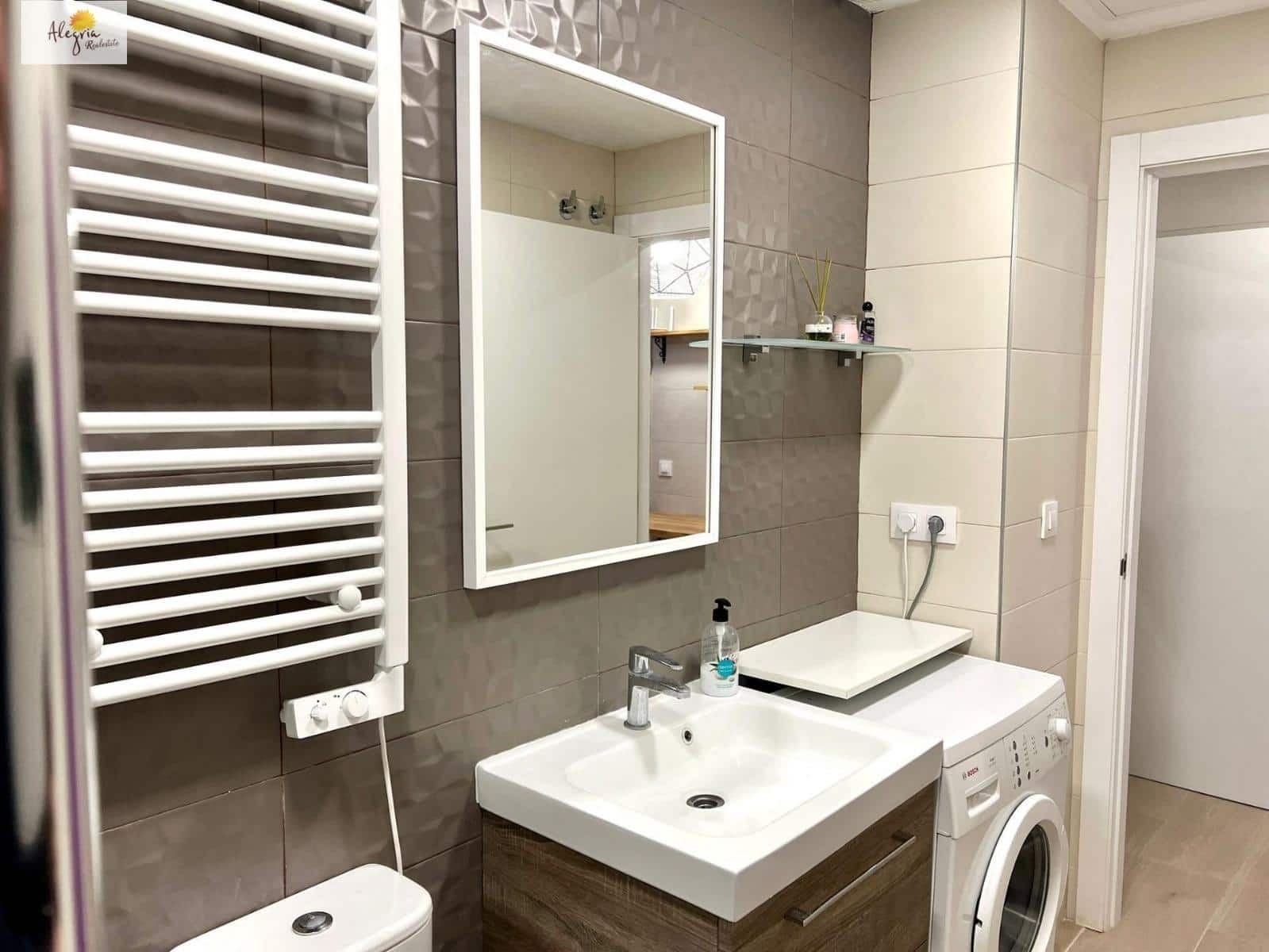 2 makuuhuone Yksiö myytävänä paikassa Valencia kaupunki - 360 000 € (Ref: 9625581)