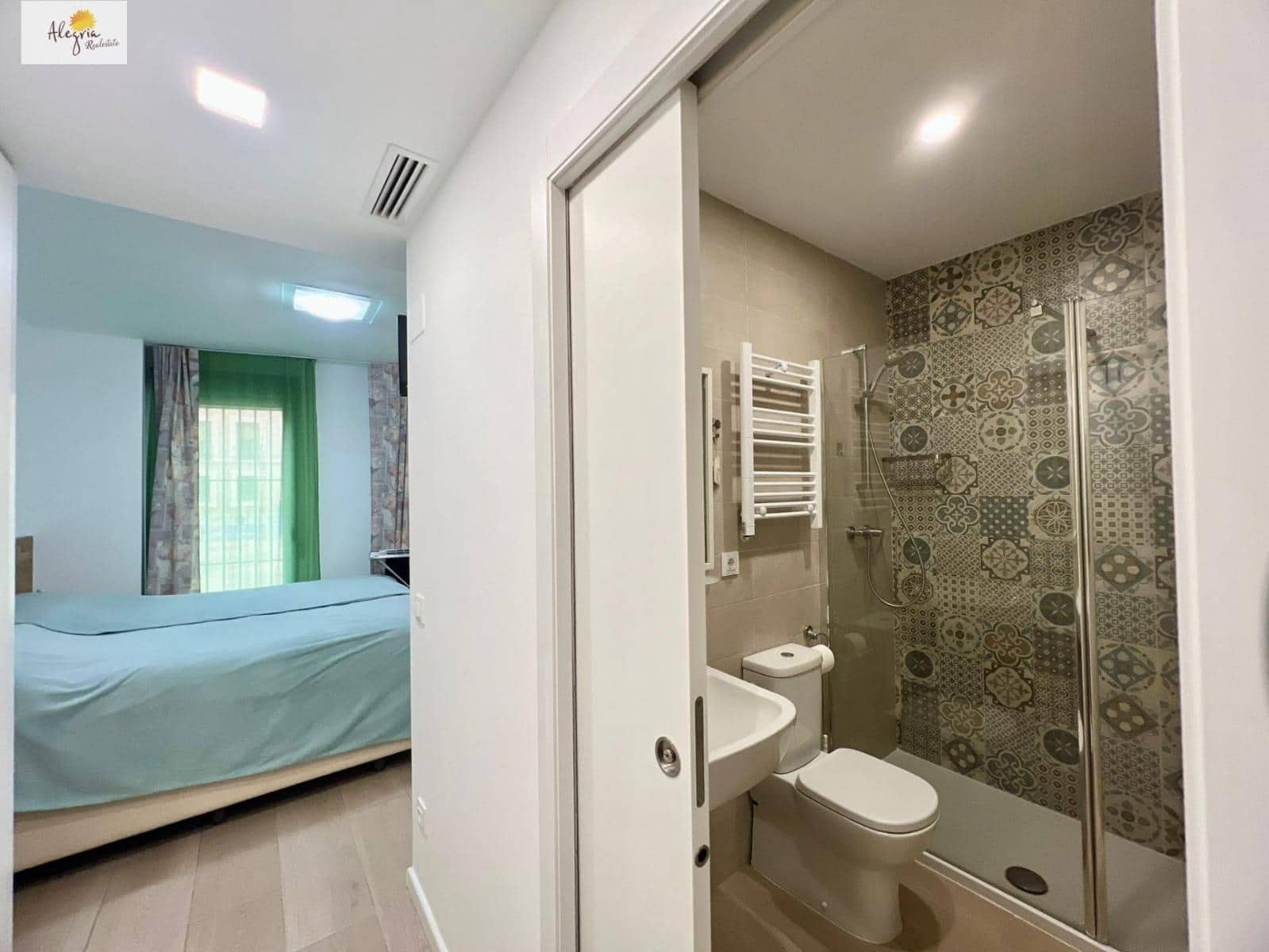 2 makuuhuone Yksiö myytävänä paikassa Valencia kaupunki - 360 000 € (Ref: 9625581)