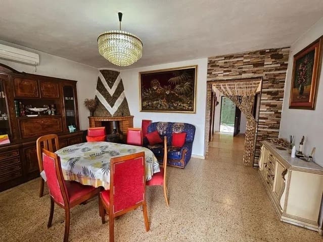 3 Zimmer Villa zu verkaufen in Montroy mit Pool - 168.000 € (Ref: 9627517)