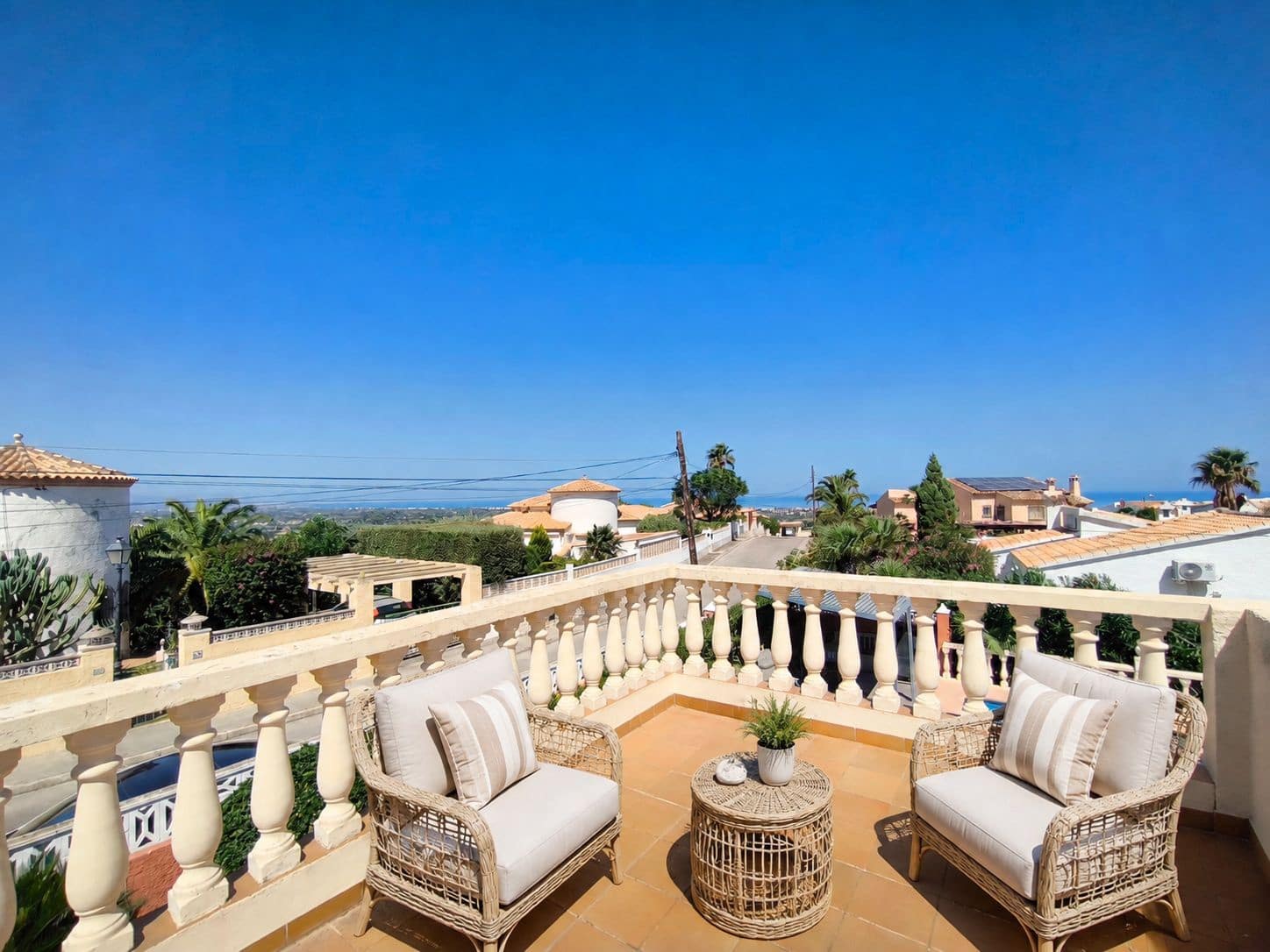 3 bedroom Villa for sale in Denia with pool - € 525,000 (Ref: 10050695)