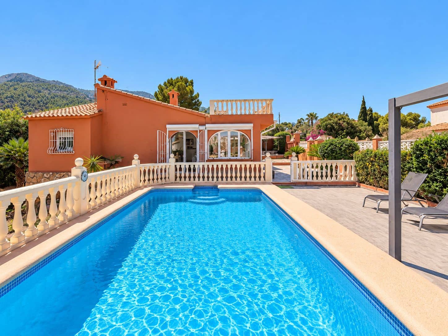 3 bedroom Villa for sale in Denia with pool - € 525,000 (Ref: 10050695)