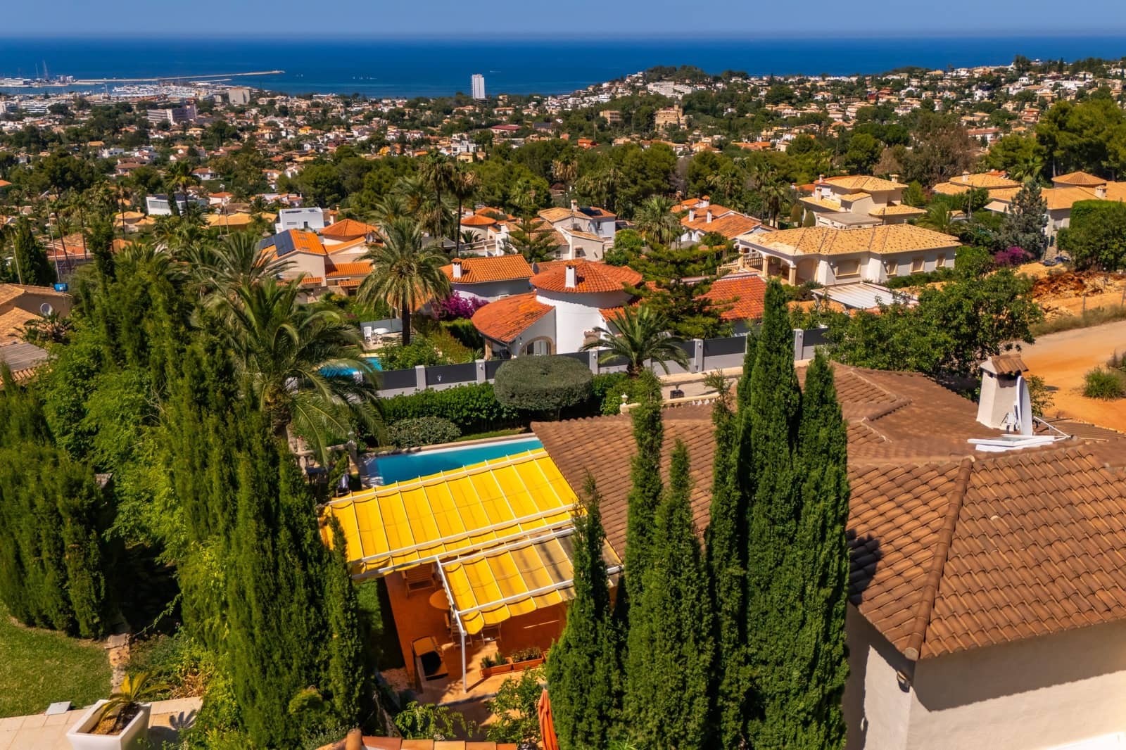 3 soverom Villa til salgs i Denia med svømmebasseng garasje - € 990 000 (Ref: 10060535)