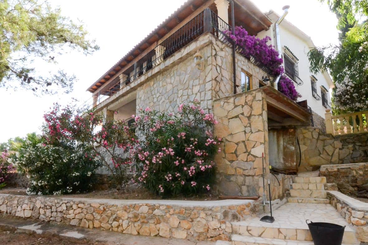4 bedroom Villa for sale in Denia with pool garage - € 1,350,000 (Ref: 10118232)