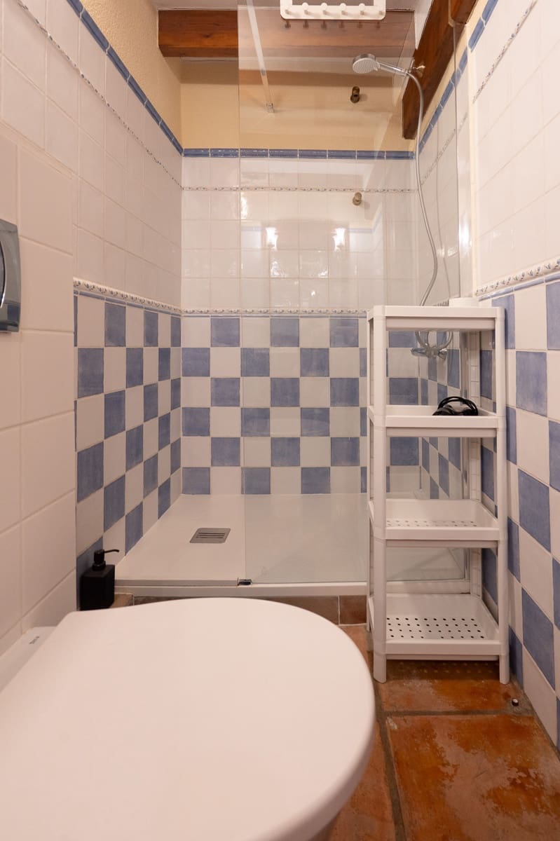 6 bedroom Commercial for sale in Sagra - € 569,000 (Ref: 10118251)