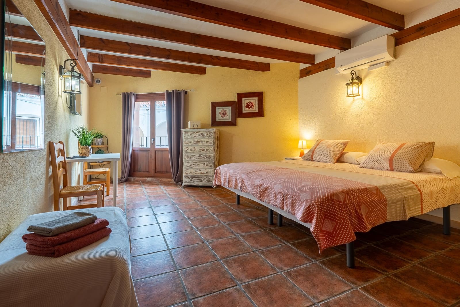 6 bedroom Commercial for sale in Sagra - € 569,000 (Ref: 10118251)