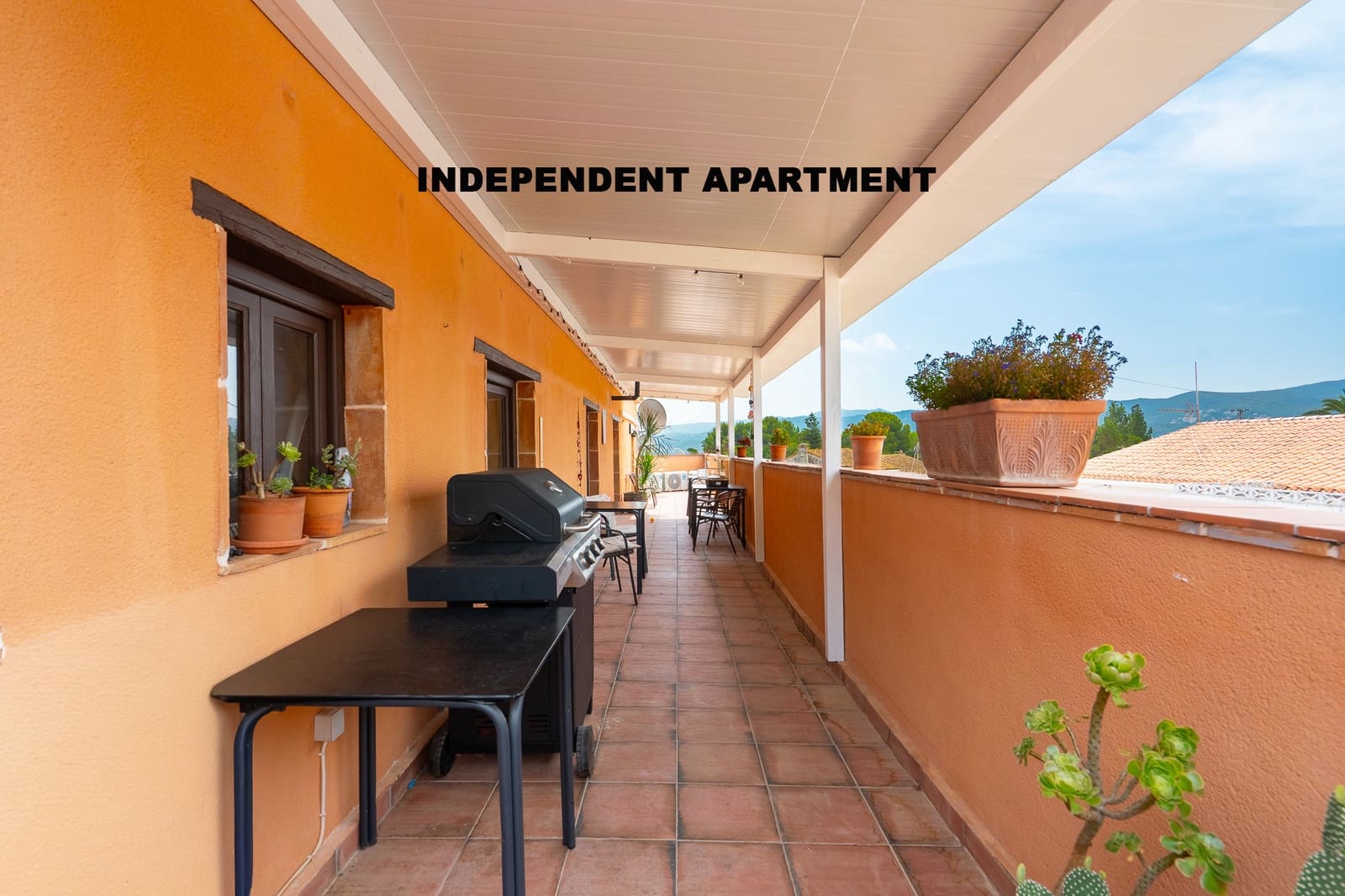 6 bedroom Commercial for sale in Sagra - € 569,000 (Ref: 10118251)