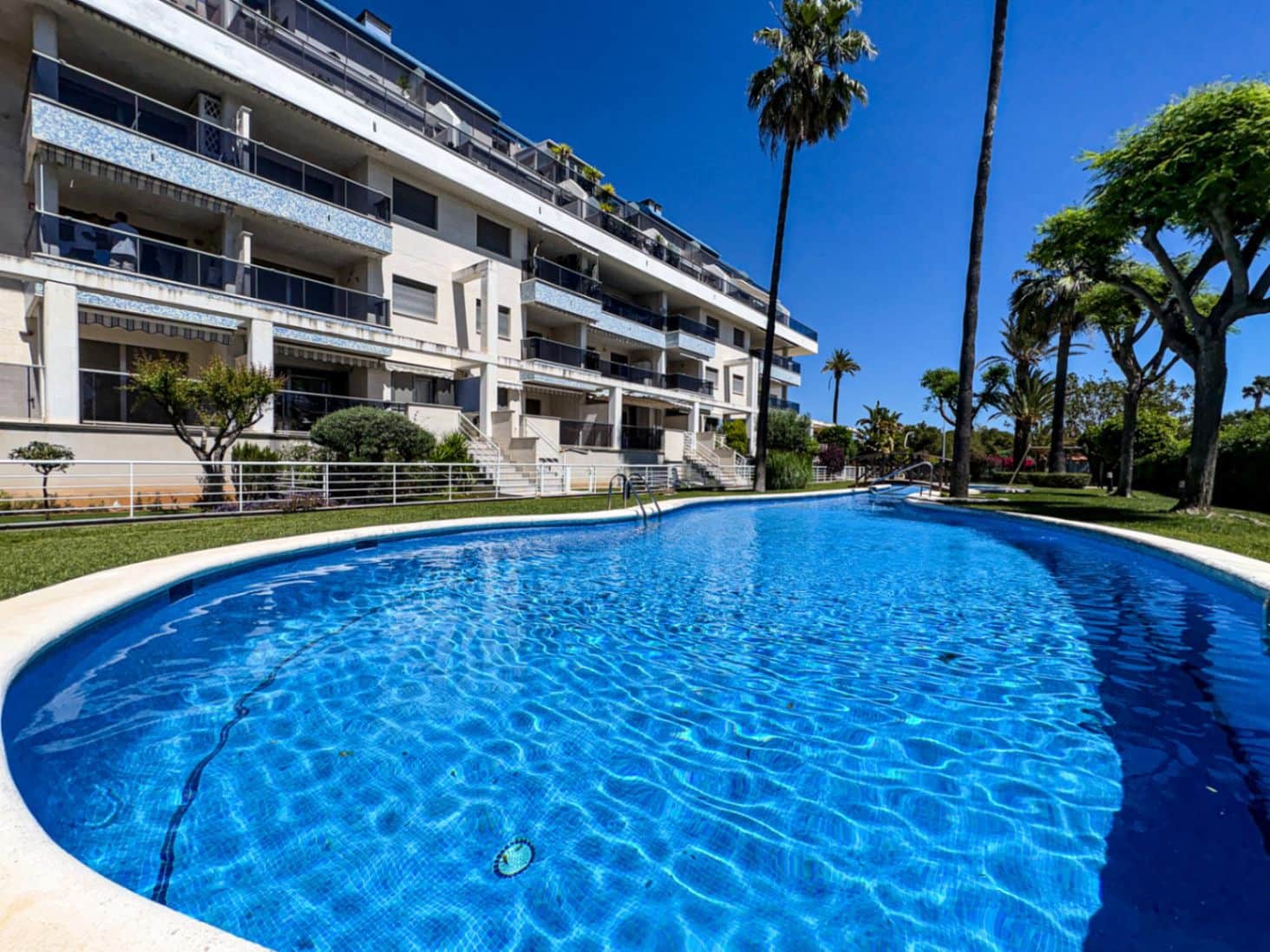 2 sovrum Lägenhet till salu i Denia med pool garage - 445 000 € (Ref: 10118258)