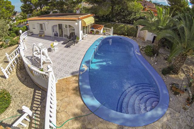 6 sypialnia Willa na sprzedaż w La Pedrera - Vessanes, Dénia z basenem garażem - 690 000 € (Ref: 10118286)