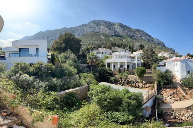 Chalet de 4 habitaciones en El Montgó, Dénia en venta con piscina garaje - 575.000 € (Ref: 10118293)