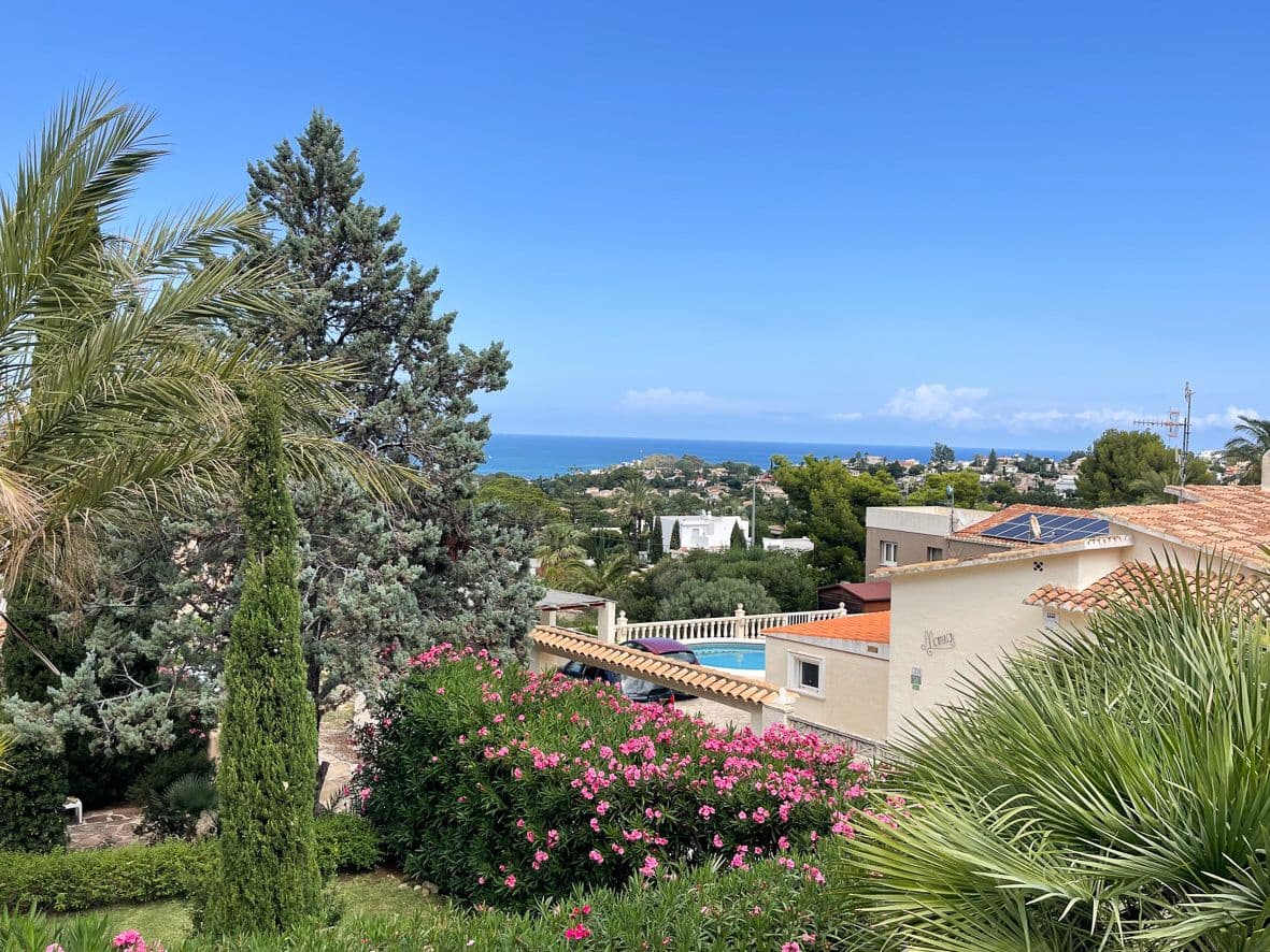 Chalet de 4 habitaciones en Dénia en venta con piscina garaje - 575.000 € (Ref: 10118293)