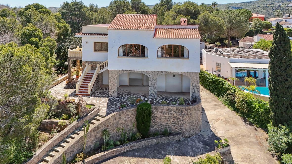 2 soverom Villa til salgs i Denia med svømmebasseng garasje - € 895 000 (Ref: 10118312)