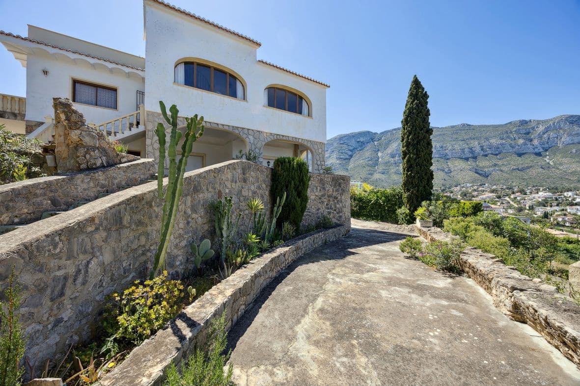 2 soverom Villa til salgs i Denia med svømmebasseng garasje - € 895 000 (Ref: 10118312)