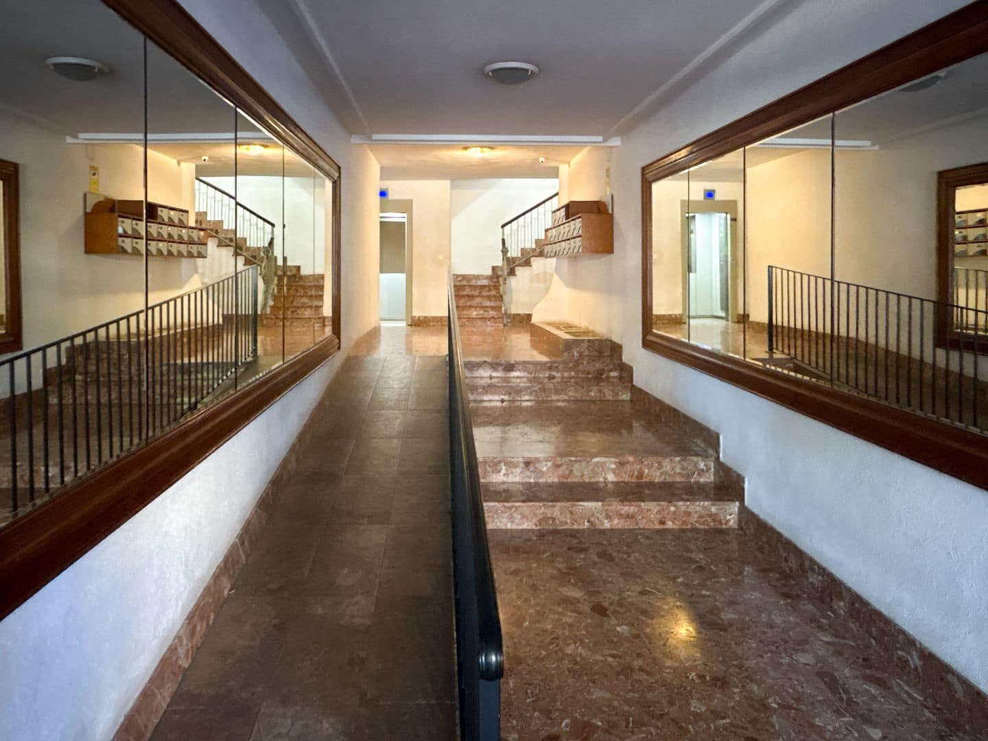 7 slaapkamer Flat te koop in Denia - € 375.000 (Ref: 10118336)