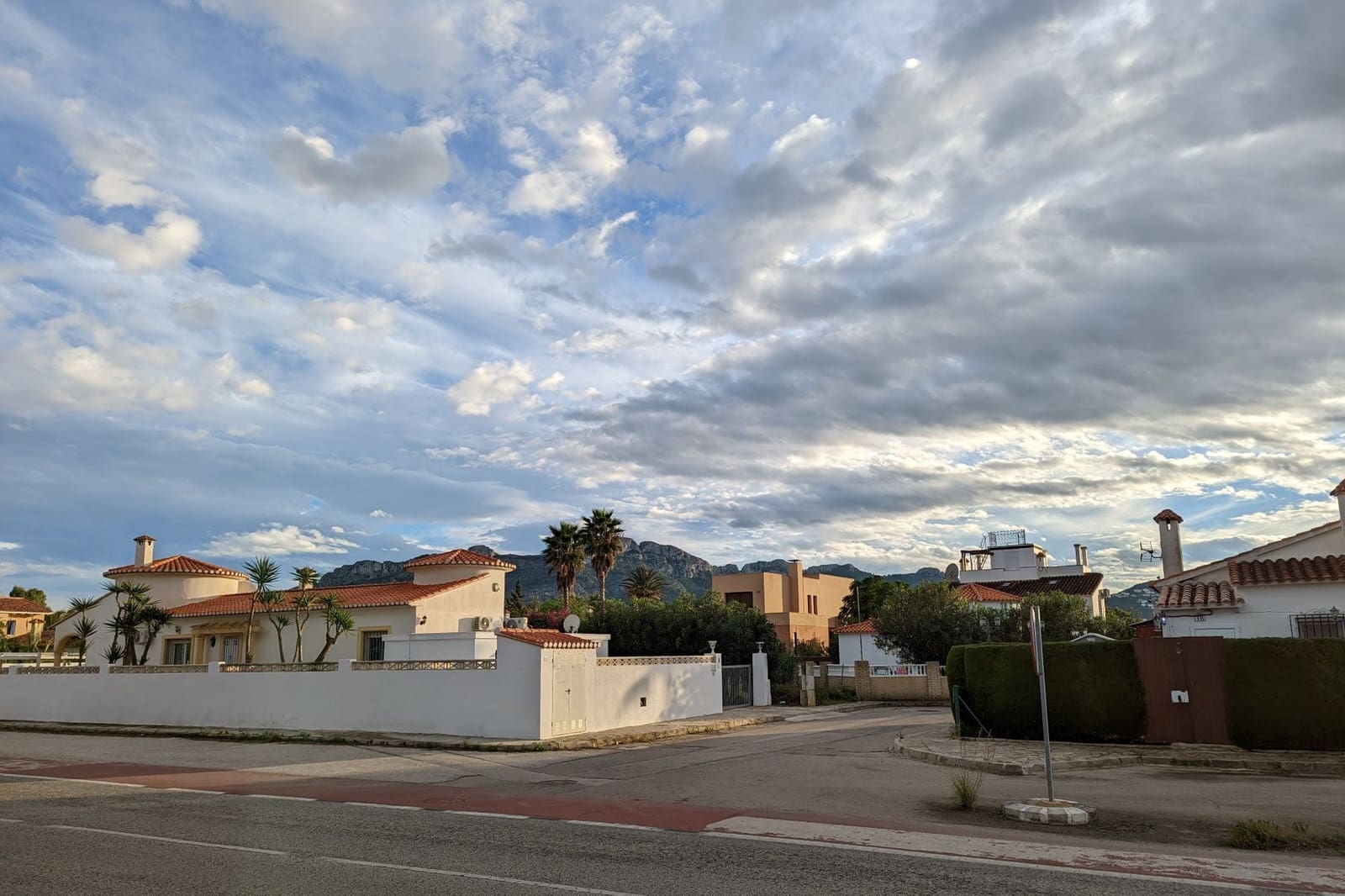 Działka budowlana na sprzedaż w Denia - 255 000 € (Ref: 10118365)