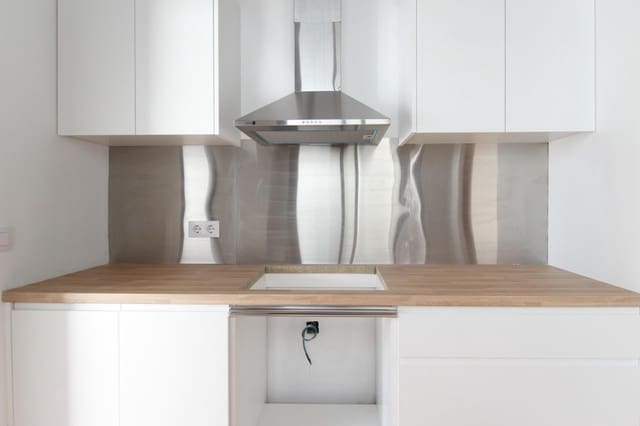 4 bedroom Townhouse for sale in Oliva with pool - € 359,000 (Ref: 7897179)