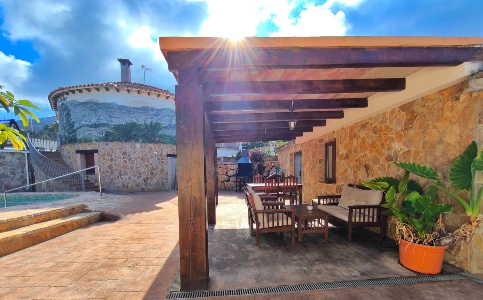 4 sovrum Villa till salu i Denia med pool garage - 750 000 € (Ref: 8594569)