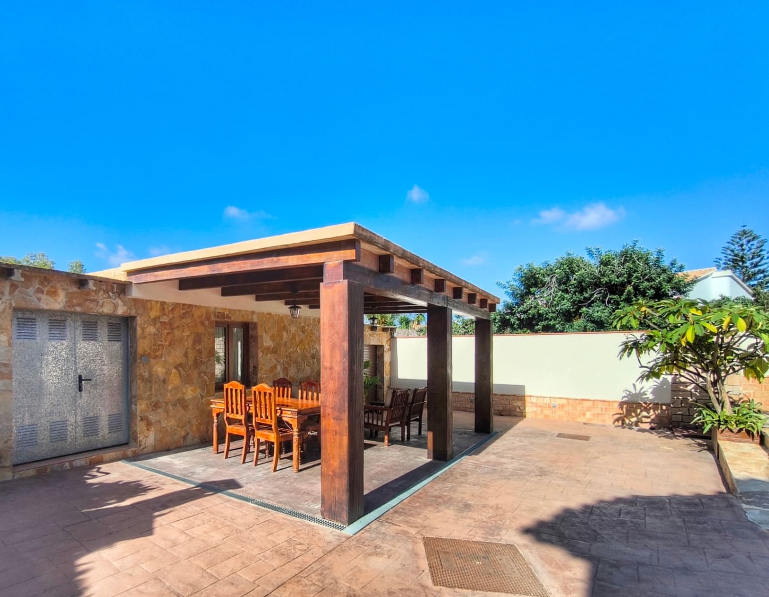 4 sovrum Villa till salu i Denia med pool garage - 750 000 € (Ref: 8594569)