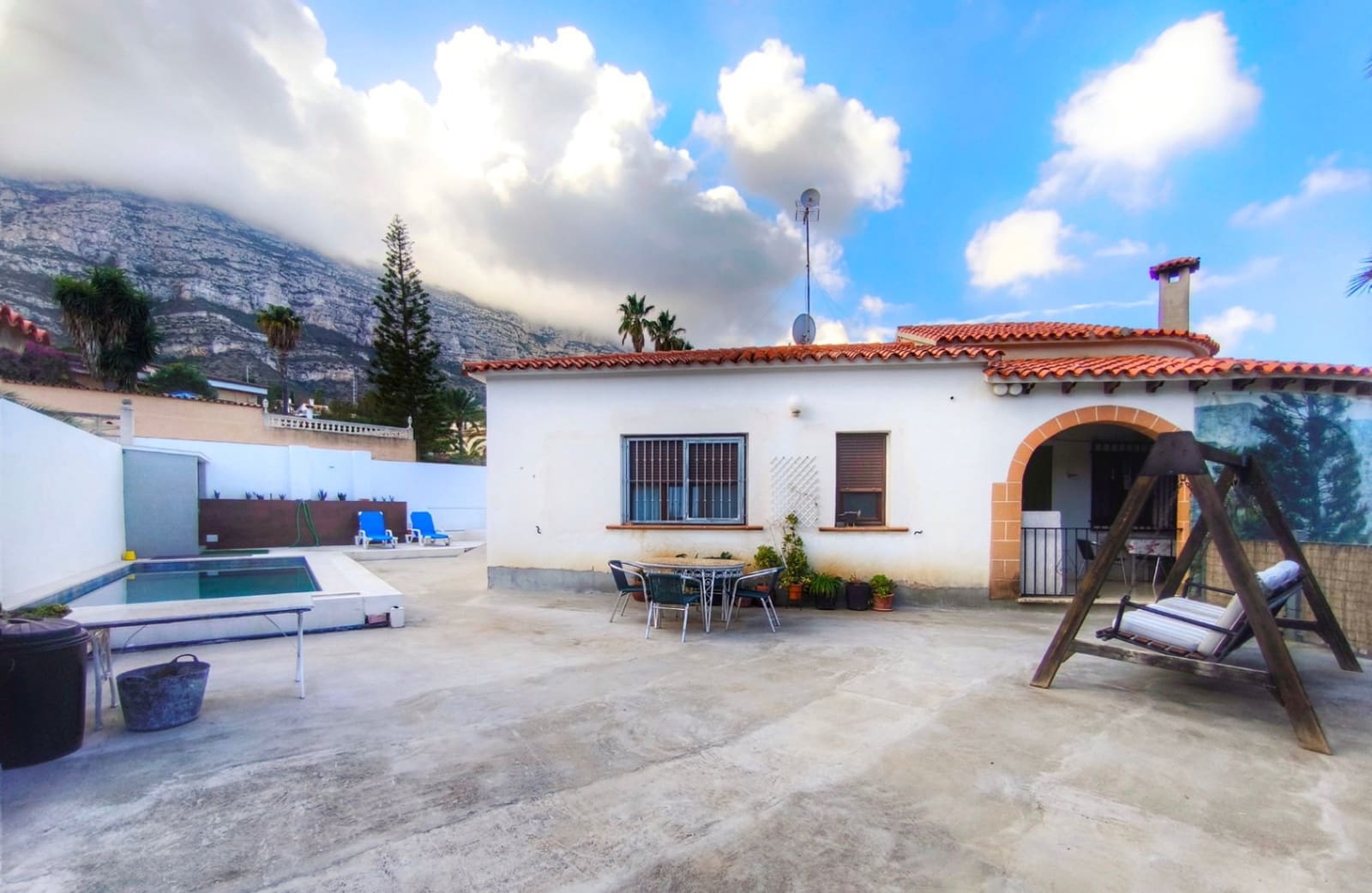 4 sovrum Villa till salu i Denia med pool garage - 750 000 € (Ref: 8594569)