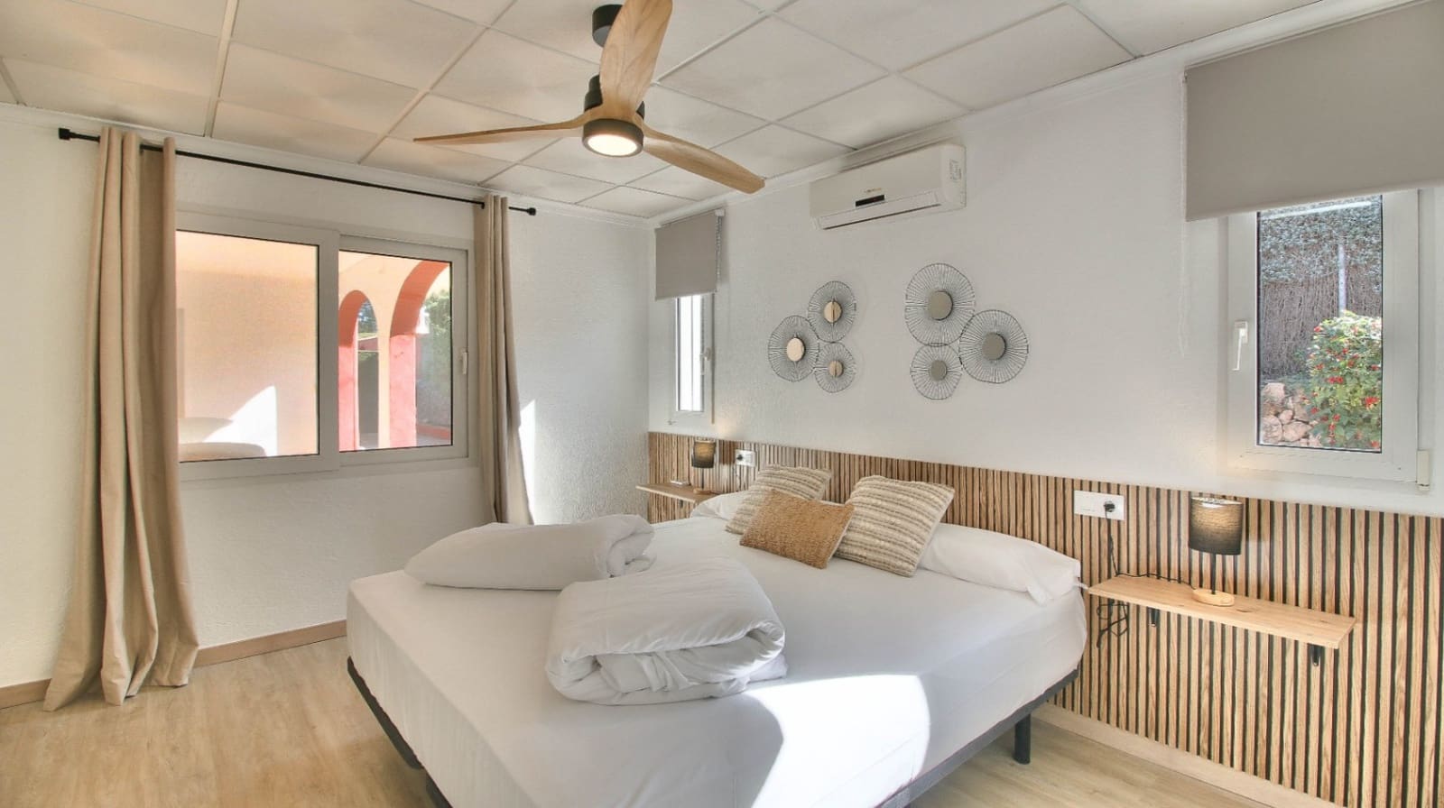 3 sypialnia Willa na sprzedaż w La Xara z basenem garażem - 690 000 € (Ref: 8821082)