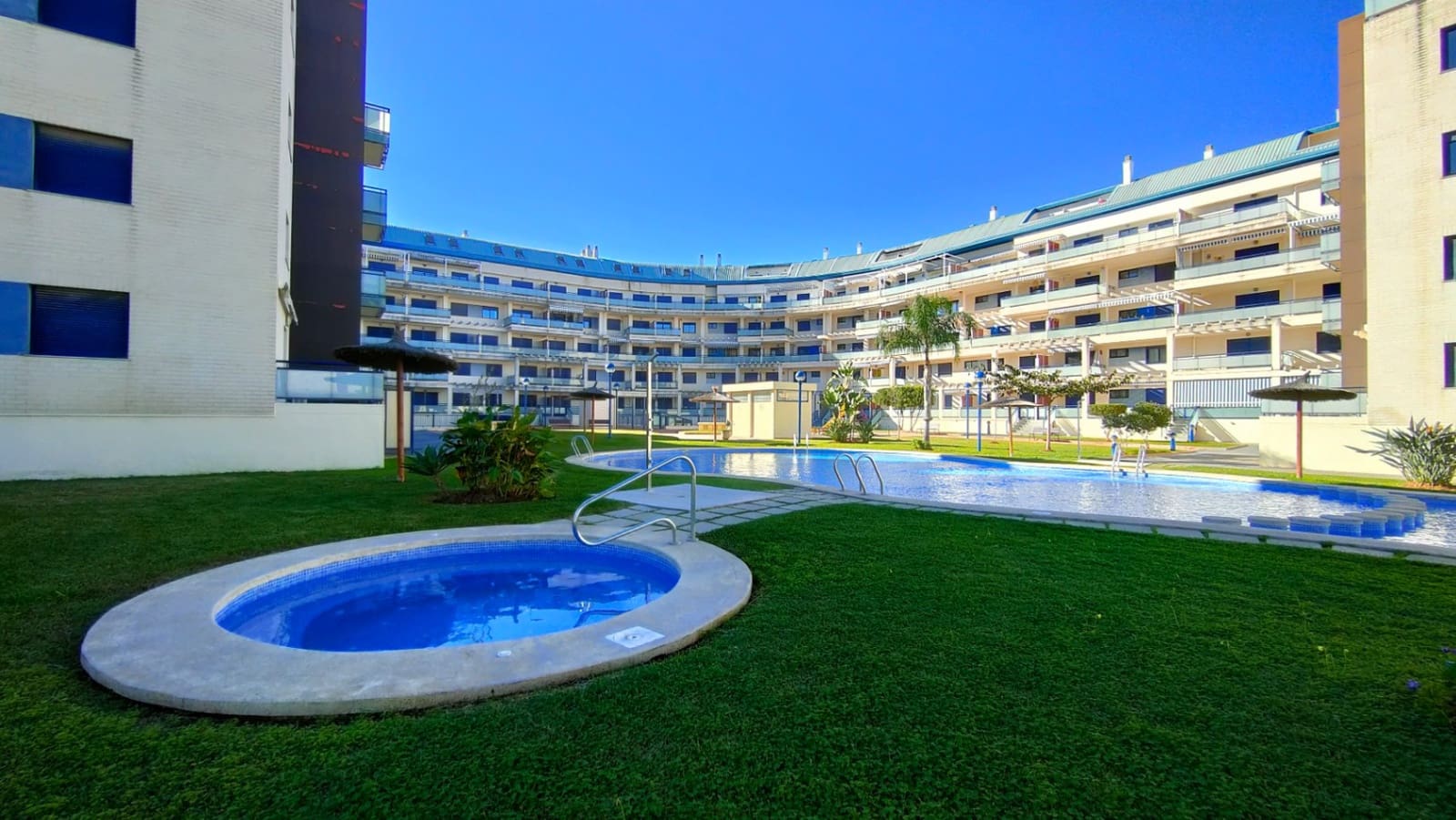 3 soveværelse Lejlighed til salg i Denia med swimmingpool garage - € 385.000 (Ref: 8845855)