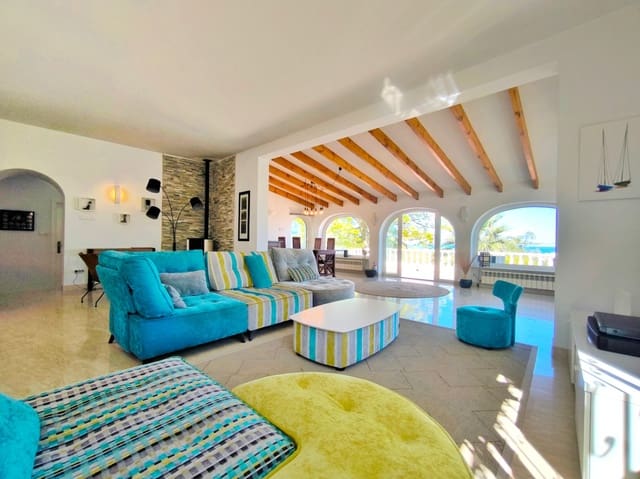 5 bedroom Villa for sale in El Montgó, Dénia with pool garage - € 785,000 (Ref: 8900894)