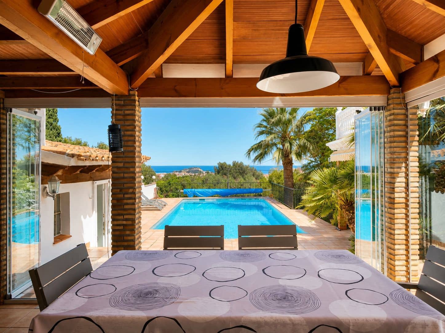 5 Zimmer Villa zu verkaufen in Denia mit Pool Garage - 785.000 € (Ref: 8900894)