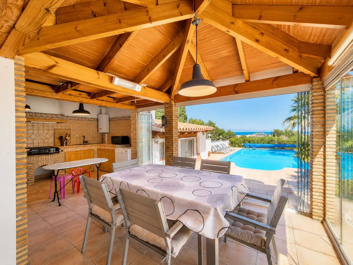 5 Zimmer Villa zu verkaufen in Denia mit Pool Garage - 785.000 € (Ref: 8900894)