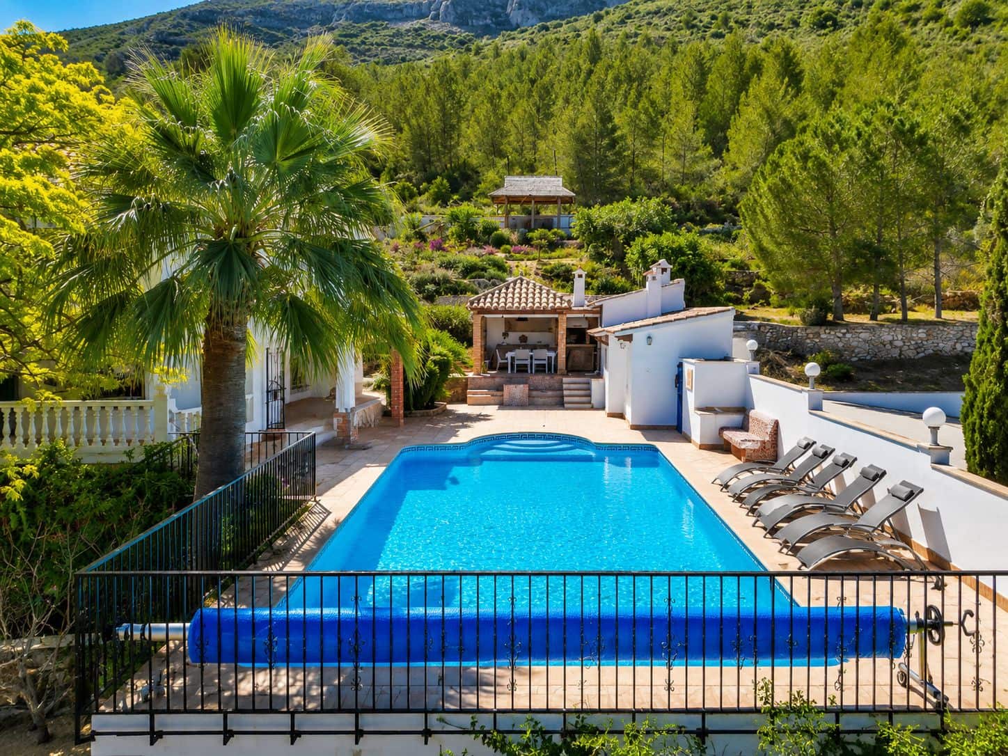 5 Zimmer Villa zu verkaufen in Denia mit Pool Garage - 785.000 € (Ref: 8900894)