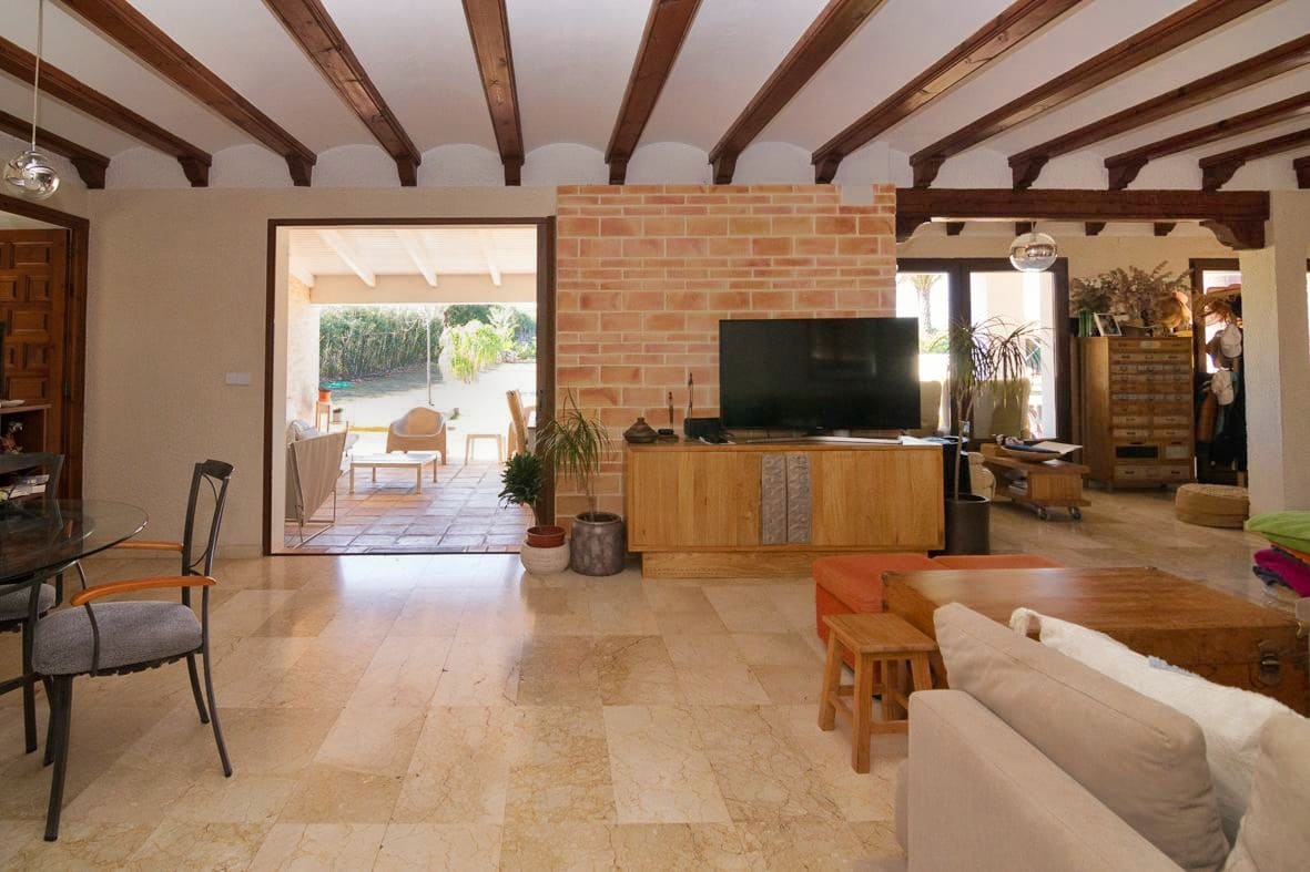 4 soveværelse Villa til salg i Denia med swimmingpool - € 895.000 (Ref: 9035019)