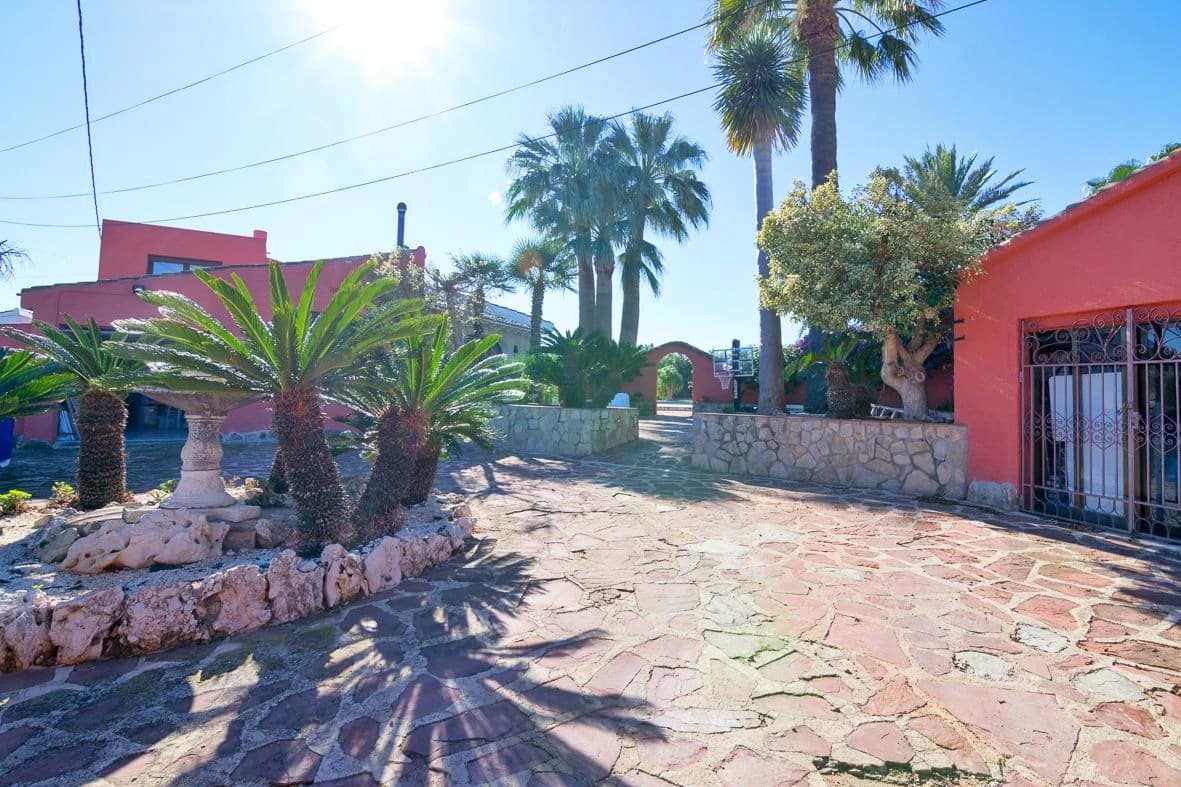 4 soveværelse Villa til salg i Denia med swimmingpool - € 895.000 (Ref: 9035019)