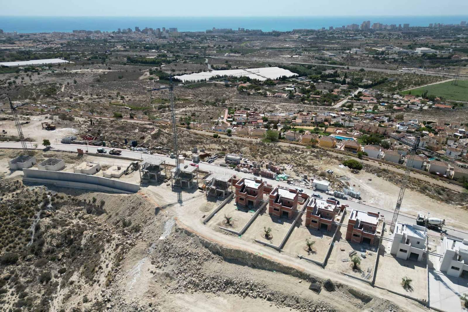 3 slaapkamer Villa te koop in El Campello met zwembad garage - € 495.000 (Ref: 9248450)