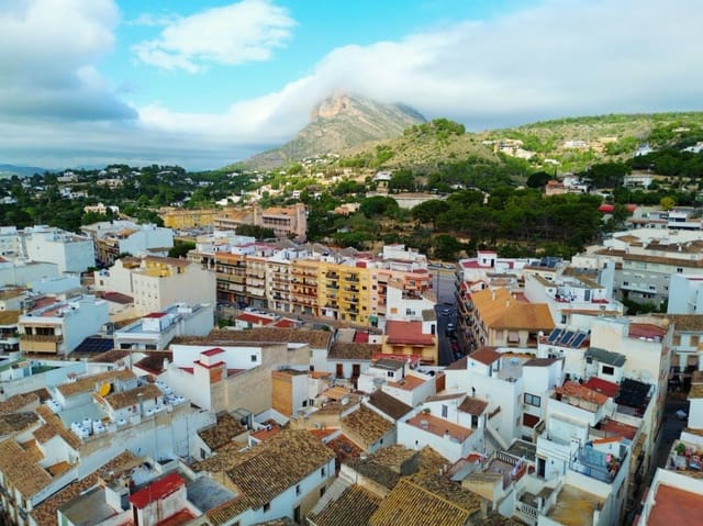 10 Zimmer Haus zu verkaufen in Centro ciudad, Javea / Xàbia - 549.000 € (Ref: 9325159)