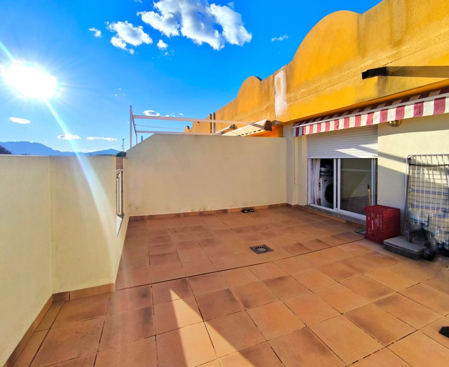 3 chambre Villa/Maison Mitoyenne à vendre à Miramar avec garage - 270 000 € (Ref: 9432010)