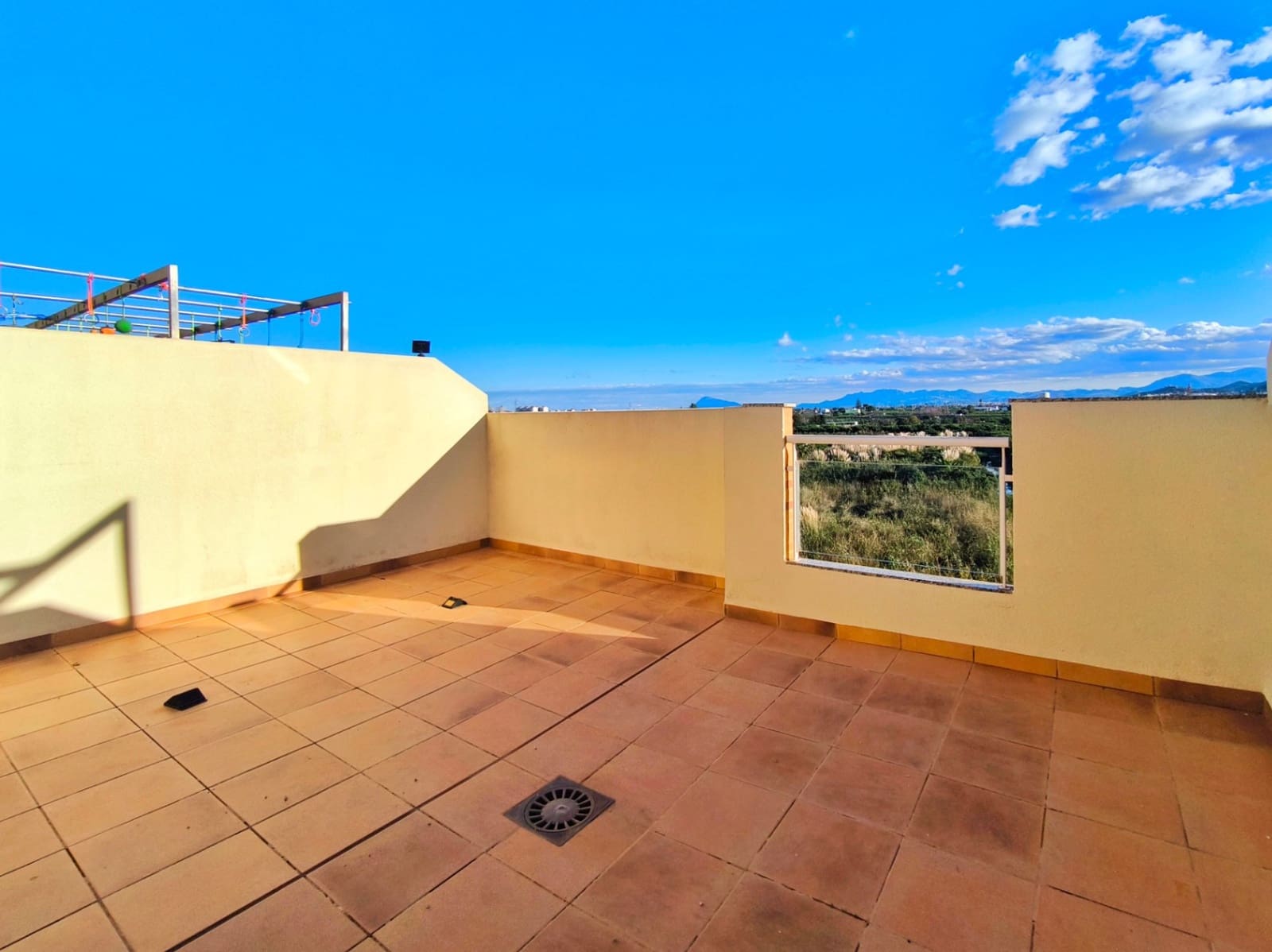 3 chambre Villa/Maison Mitoyenne à vendre à Miramar avec garage - 270 000 € (Ref: 9432010)